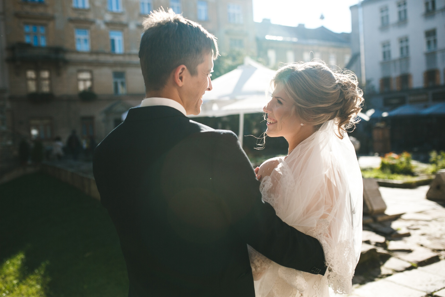 การถ่ายภาพ Pre Wedding อย่างไรให้ดูเป็นธรรมชาติ